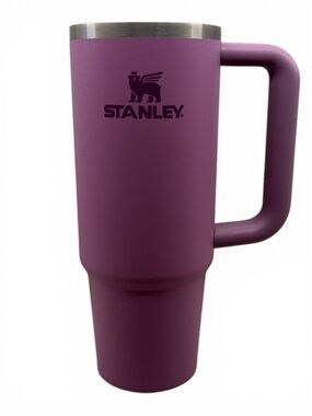 Stanley Quencher H2.0 FlowState Tumbler in lilac  30 ounces